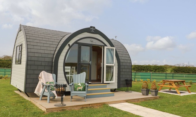 Hornsea Cabaña | POPPY, pet friendly, with a garden in Hornsea