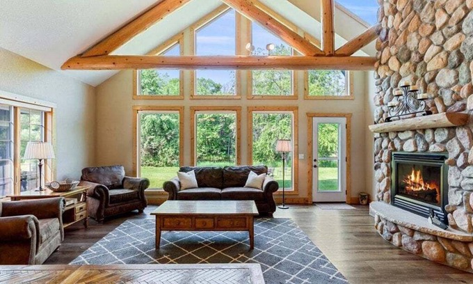 Nisswa Casa | Popular Interlachen Condo with Relaxing Creek Views & steps away from Gull Lake