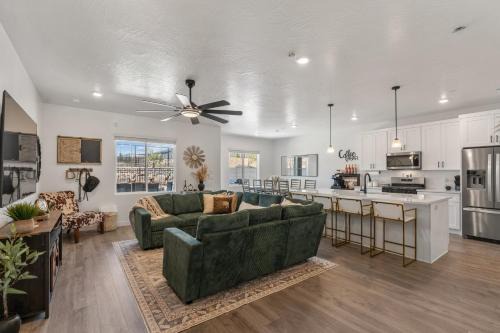 St. George Casa | Popular Poolside Retreat townhouse