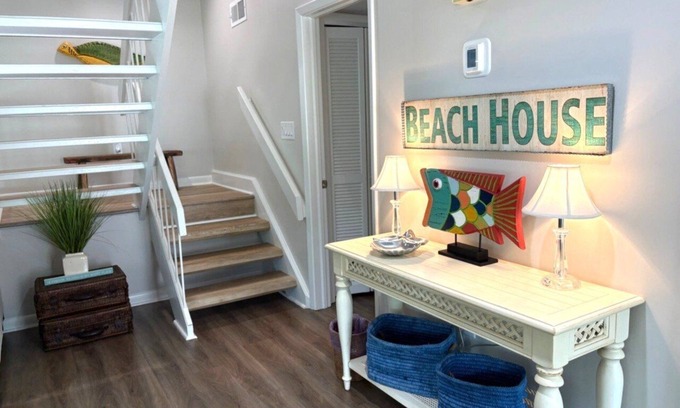 Spinnaker Beachhouses Villa | ¡Popular Spinnaker Beach House! Cerca de la playa! ¡Mascota amigable!