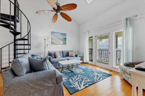 Port Charlotte Casa | Port Charlotte Private Waterfront Condo WA4410-317