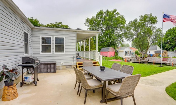 Port Clinton Casa | Port Clinton Vacation Rental with Boat Dock and Grill!