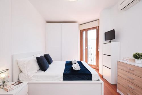 Zona IV Casal Boccone Apartamento | Porta di Roma, Moderno Luminoso con Wi-Fi e AC