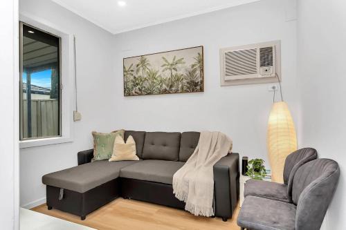 Oaklands Park Casa | Porta Marion - Practical Comfort Opposite Westfield