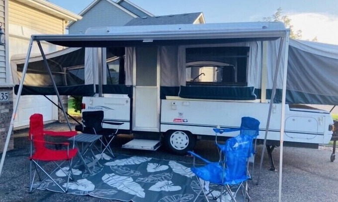 Waconia Casa | Portable Travel Popup Camper Pet Friendly AC/Heat
