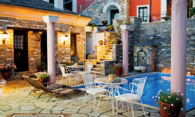 Portaria Cama Y Desayuno | Portaria Pool Gem - Palladio Double Room w/Fireplace