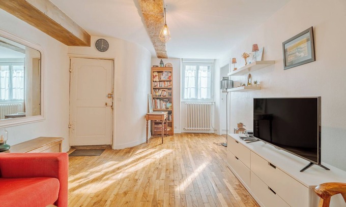 Ille-et-Vilaine Apartamento | Porte des Bés in the city center, beach 10 meters away!