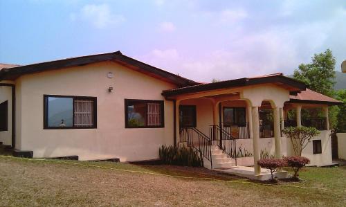 Freetown Casa | Portersville Private Lodge