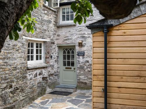Rock Casa | Porthilly Greys