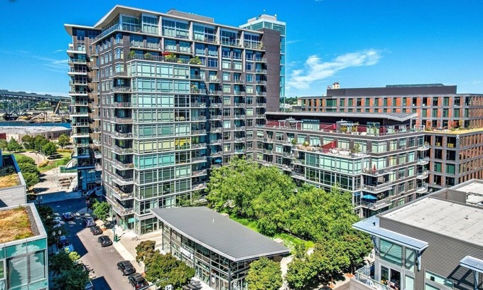 Pearl District Condominio | PORTLAND OREGON Long-Term, Short-Term Rental The Pinnacle Pearl District