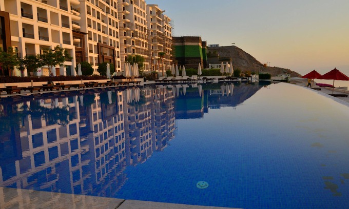 Sweimeh Hotel | PORTO & ALMIRA BEACH
