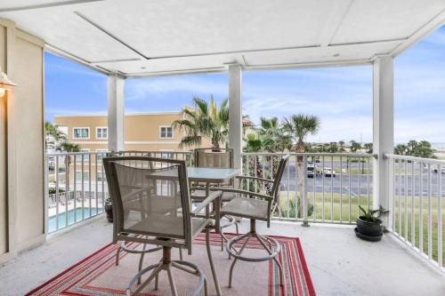Orange Beach East Casa | Portside 204- Best of Beach & Bay
