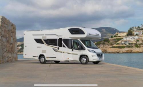 Faro Alquiler De Eote | Portugals Infinity - AutoCaravana Luxo