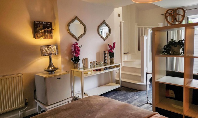 Bishopston Apartamento | Portway Nook - 1 Bedroom Studio - Bishopston