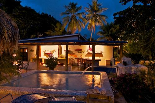 Tucacas Hotel | Posada Los Cocos Morrocoy