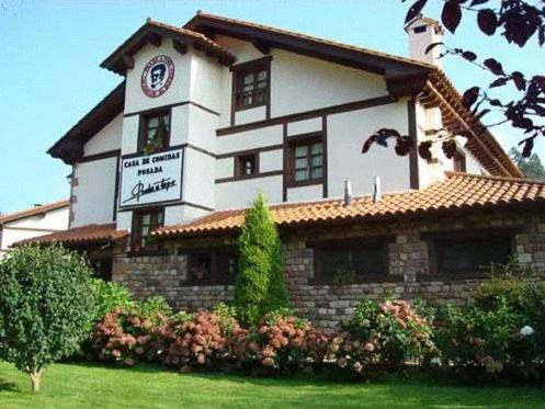 Treceno Casa | Posada Restaurante Prada a Tope