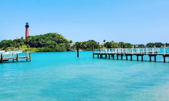 Jupiter Bay Apartamento | POSHPADZ - Koalua a pie hasta la playa de Júpiter
