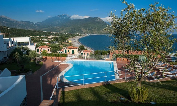 Villammare Apartamento | Posidonia Apartment with sea view and panoramic pool