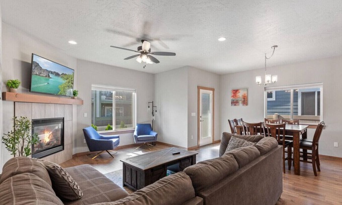 Post Falls Casa | Post Falls Hideaway New 4 Bedroom Home Short Term