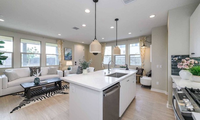 San Juan Capistrano Casa | Potter Way Starlight