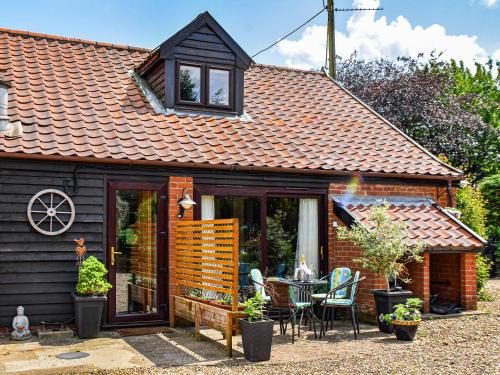 Surlingham Casa | Pottles Cottage