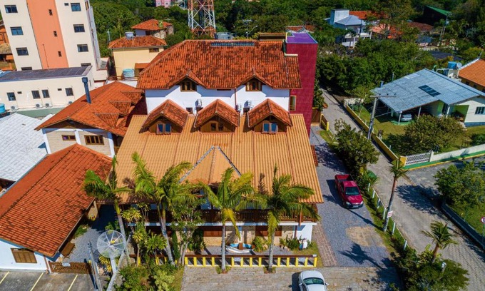 Guarda do Embau Hotel | Pousada Capricórnio