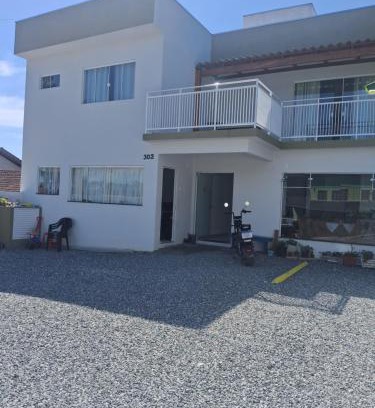 Praia da Armacao do Itapocoroi Hotel | Pousada casa da amizade