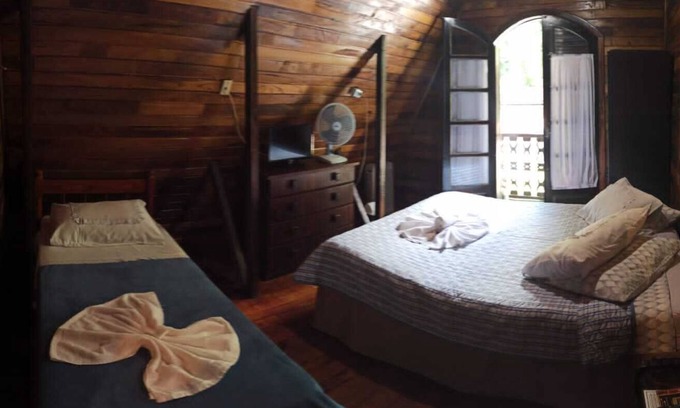 Bairro Lago Negro Hotel | Pousada Chalé das Neves