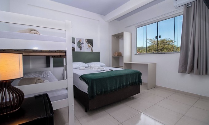 Praia da Armacao do Itapocoroi Hotel | Pousada Paraná