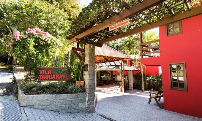 Balneario Camboriu Hotel | Pousada Vila Taquaras