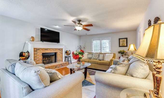 Clarkdale Casa | Powder Springs Home w/ Grill: 11 Mi to Six Flags!