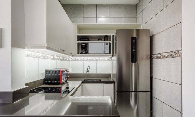 Azenha Apartamento | Practical Studio Near Farroupilha Park Hpn707