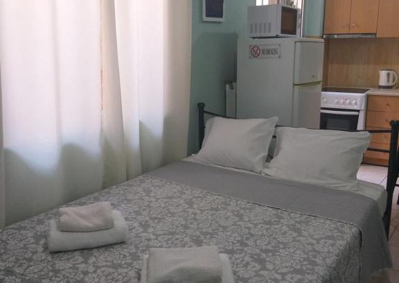 Attiki Apartamento | Practical studio next to the subway, train station