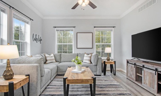 South Haven Casa | Practically Perfect