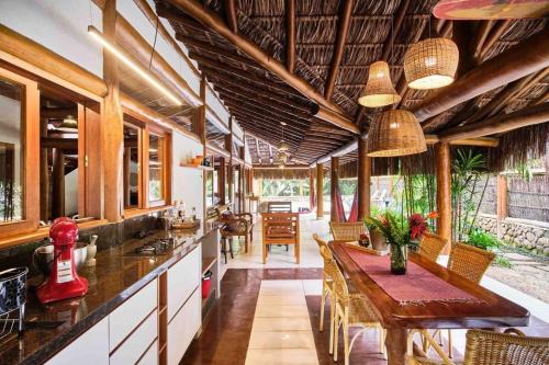 Silop Casa | Praia de itamambuca - Condominio - Bali House
