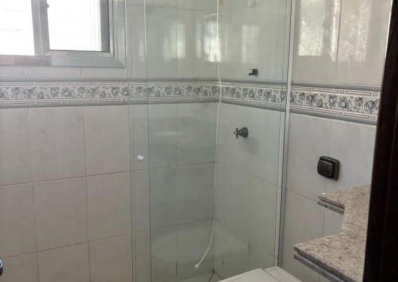 Guilhermina Apartamento | Praia Grande, Guilhermina 2 quartos e sem wi-fi