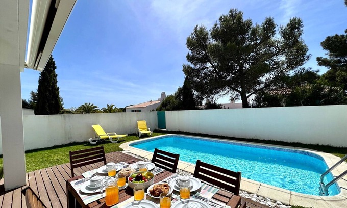 Prainha Villa | Prainha Algarve Villa With Pool