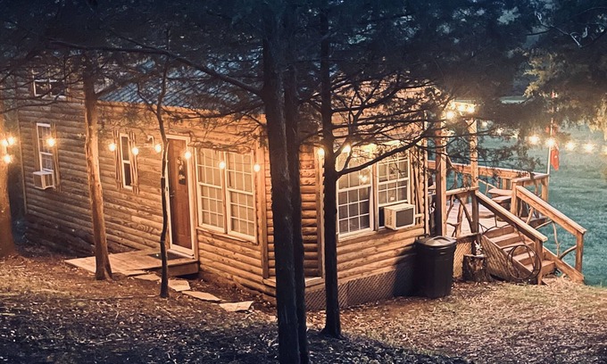 Mena Cabina | Prairie Creek Cabin -Ride SxS to trails from the cabin! Kayak and Fish the Creek