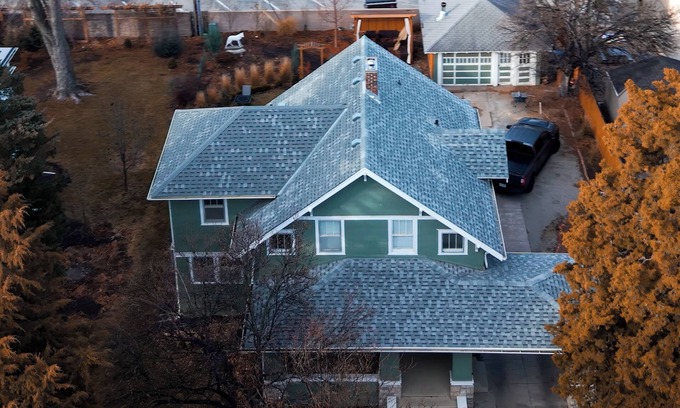 East Campus Casa | Prairie Graceland - short term rental in Lincoln's historic East Campus district