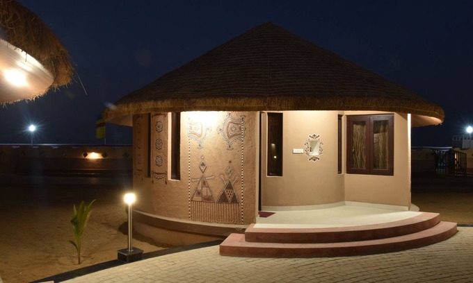 Bhuj Hotel | Praveg White Rann Resort Rann Utsav Dhordo