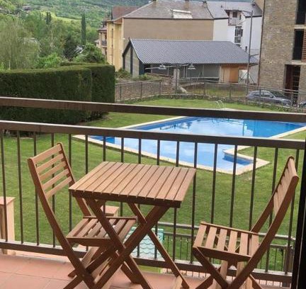 Sort Apartamento | Precioso apartamento con piscina, ideal familias!