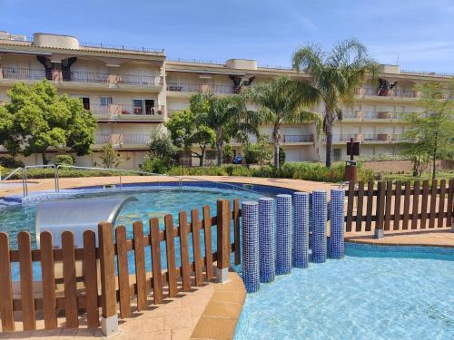 Sant Carles de la Rapita Apartamento | Precioso Atico terraza solarium cocina de verano y piscina cerca de las playas
