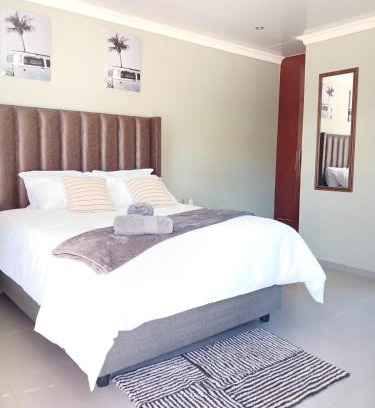 Zeerust Cama Y Desayuno | Precious Estates Emerald