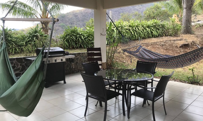 Escobal Casa | Preciosa Pacific Sunset View Home