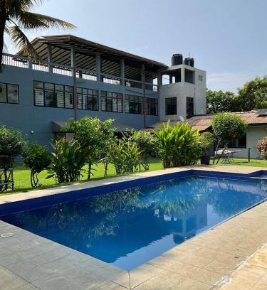 Rathmalana Cama Y Desayuno | Premelthi Homestay bed and breakfast Mount Lavinia