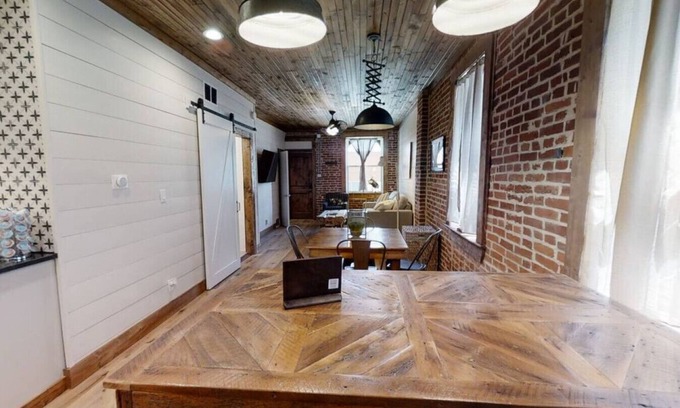 The Hill Casa | Premier House in the Heart of the "The Hill" - PRIME Location Bottom Unit