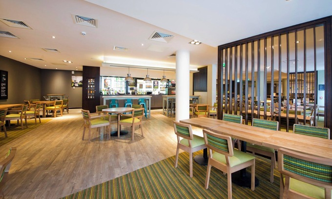 Old Town Hotel | Premier Inn Edinburgh Cc Royal Mile