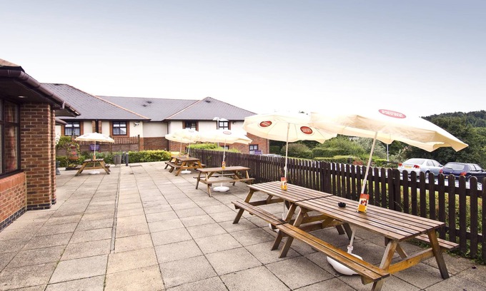Wooburn Moor Hotel | Premier Inn High Wycombe / Beaconsfield