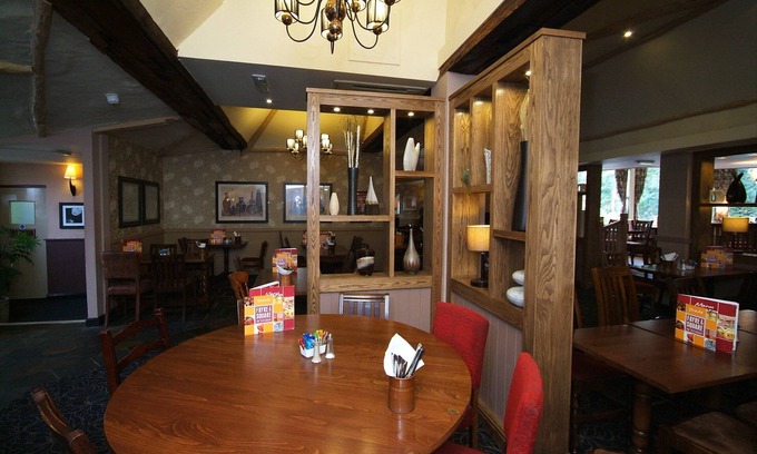 Gawsworth Hotel | Premier Inn Macclesfield South West