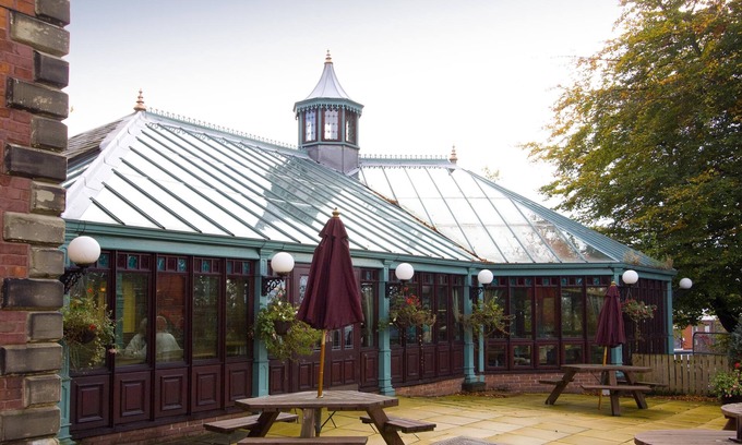 Offerton Hotel | Premier Inn Stockport Central